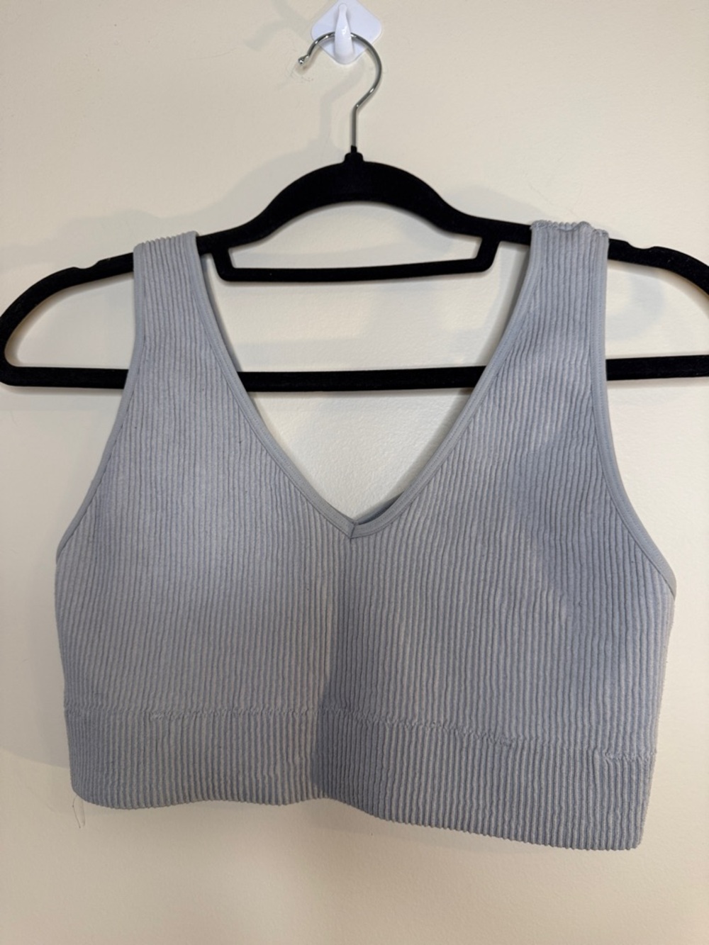 aerie Ribbed V-Neck Crop Tank - Light Gray